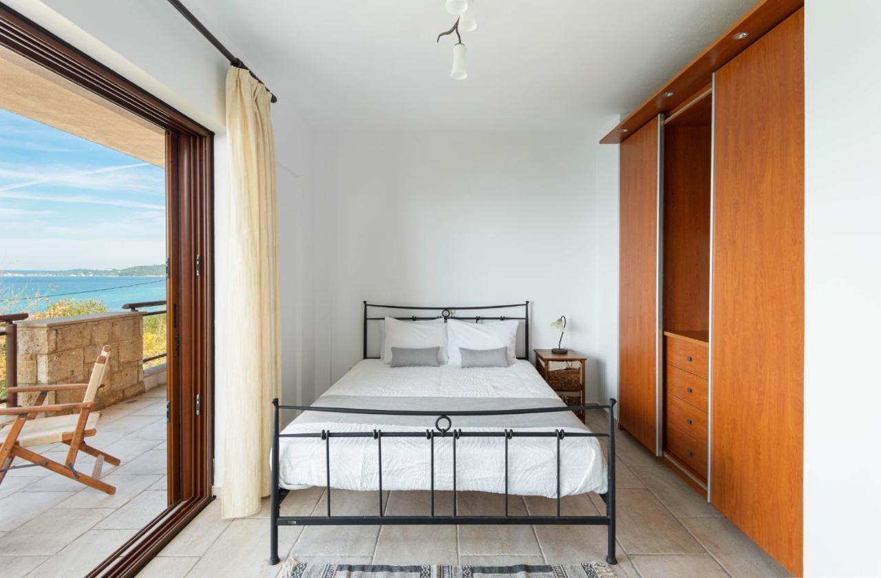Seagrove, Beachfront Villa In Possidi #Feelslikehome Skála Foúrkas Exterior foto