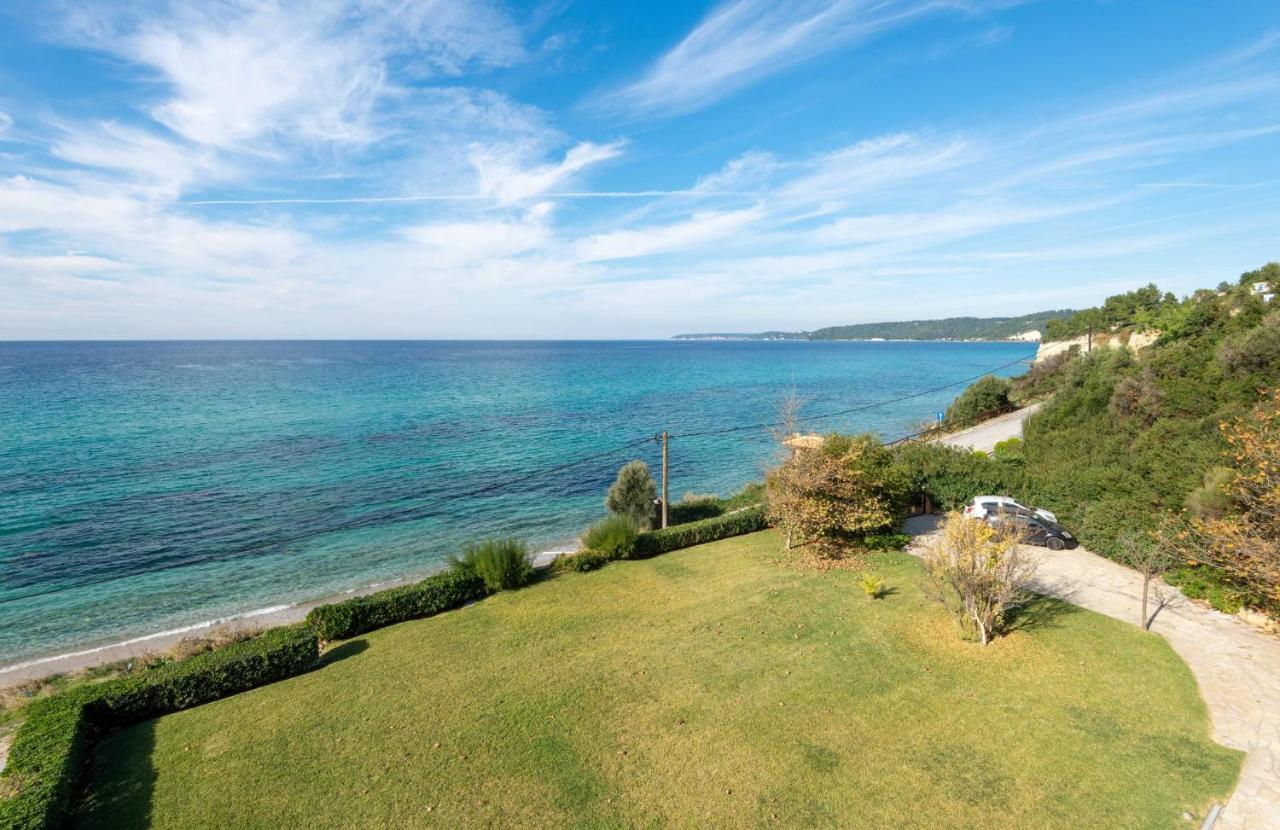 Seagrove, Beachfront Villa In Possidi #Feelslikehome Skála Foúrkas Exterior foto
